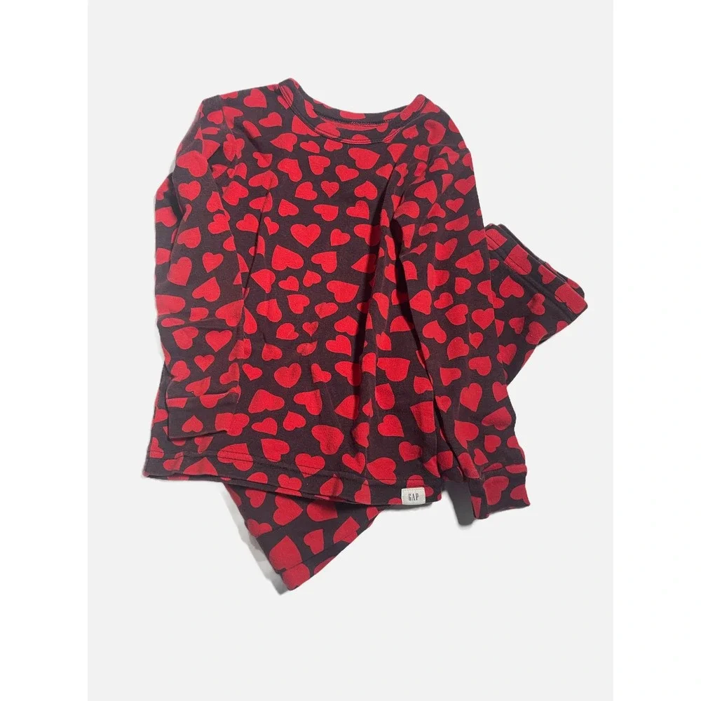Gap Pajama Set Kids 5T Red Heart Print Snug Fit Cotton Sleepwear Valentine